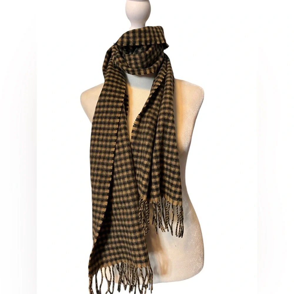 Joseph and Lyman checkered men’s fringe scarf